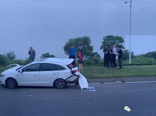 英国爆料人车祸视频大全,惊心动魄的瞬间回顾 第3张 英国爆料人车祸视频大全,惊心动魄的瞬间回顾 第3张